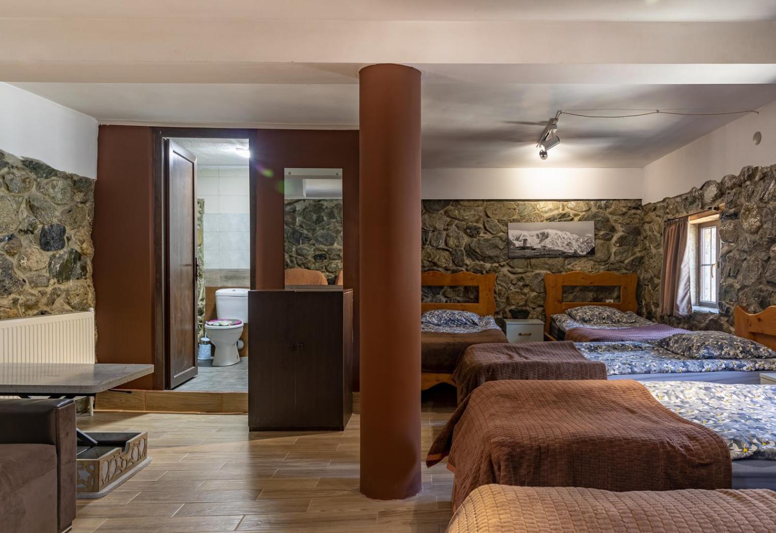 Guesthouse Of Manoni Ratiani Mestia Exterior photo